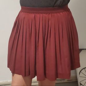 Pleated skirt